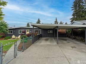 24855 16TH Avenue S, Des Moines WA 98198