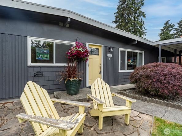 24855 16TH Avenue S, Des Moines WA 98198