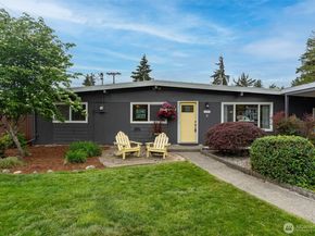24855 16TH Avenue S, Des Moines WA 98198