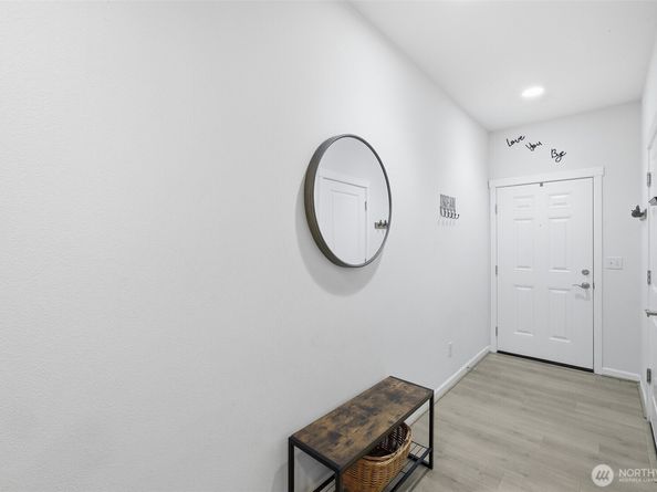 22328 88th Way S A104, Kent WA 98031
