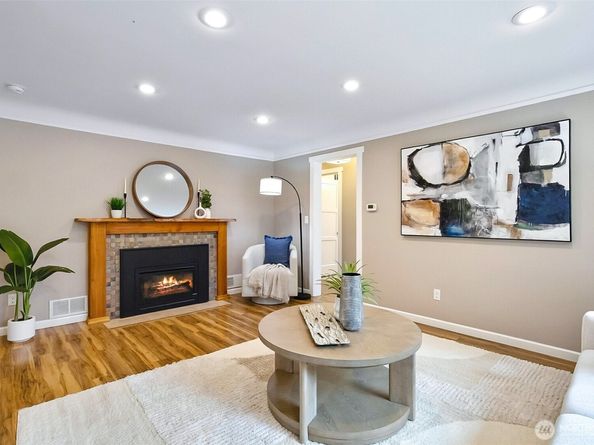 8800 Ravenna Avenue NE, Seattle WA 98115