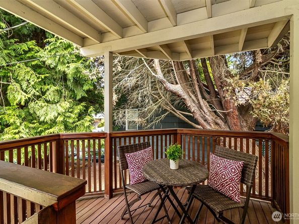 8800 Ravenna Avenue NE, Seattle WA 98115