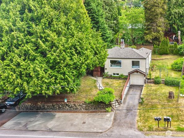 8800 Ravenna Avenue NE, Seattle WA 98115