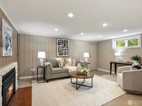 8800 Ravenna Avenue NE, Seattle WA 98115