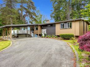 16559 SE 45th Place, Bellevue WA 98006