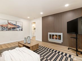 16559 SE 45th Place, Bellevue WA 98006