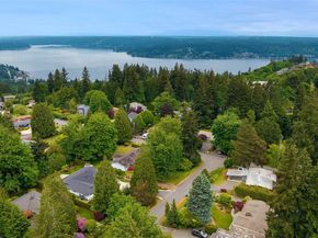 16559 SE 45th Place, Bellevue WA 98006