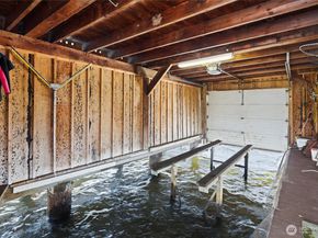 4701 NE Shore Place, Lake Forest Park WA 98155