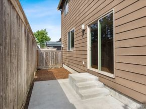 15806 14th Avenue W, Lynnwood WA 98087