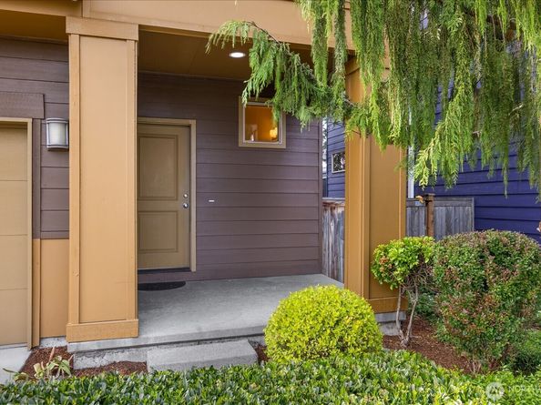 15806 14th Avenue W, Lynnwood WA 98087