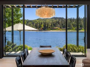 10555 NE Seaborn Road, Bainbridge Island WA 98110