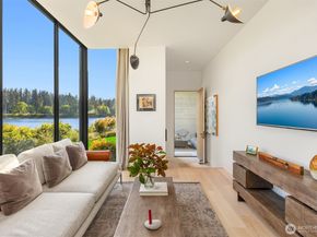 10555 NE Seaborn Road, Bainbridge Island WA 98110