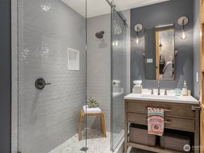 13264 Teem Loop Road NE, Bainbridge Island WA 98110