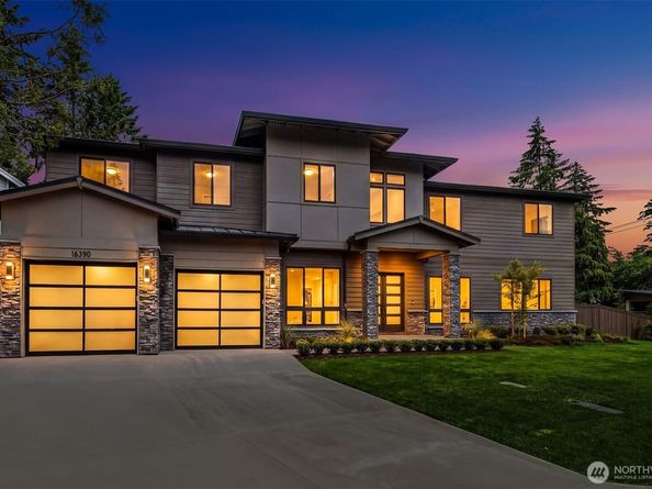 16390 NE 1st Street, Bellevue WA 98008