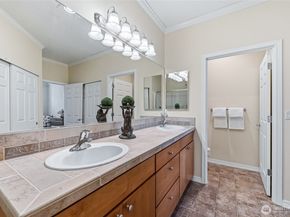 24563 NE Vine Maple Way, Redmond WA 98053