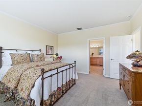 24563 NE Vine Maple Way, Redmond WA 98053