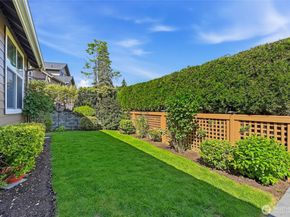 24563 NE Vine Maple Way, Redmond WA 98053