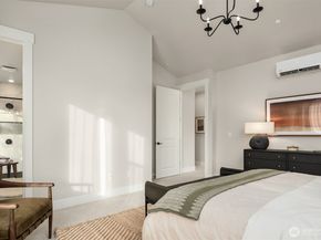 14802 NE 149th Place 20, Woodinville WA 98072