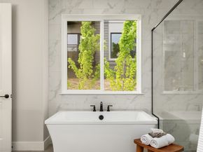 14802 NE 149th Place 20, Woodinville WA 98072