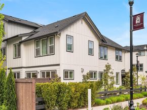 14802 NE 149th Place 20, Woodinville WA 98072