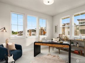 14802 NE 149th Place 20, Woodinville WA 98072