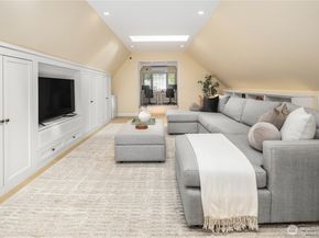 1105 Shenandoah Drive E, Seattle WA 98112