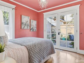 1528 1st Avenue W, Seattle WA 98119