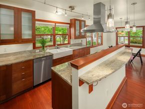 13039 56th Avenue, Tukwila WA 98178