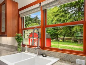 13039 56th Avenue, Tukwila WA 98178