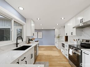 10851 Marine View Drive, Seattle WA 98146