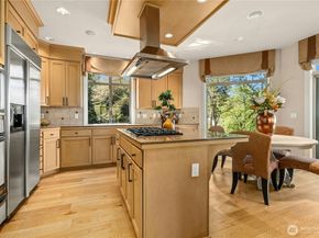 7003 117th Place NE, Kirkland WA 98033