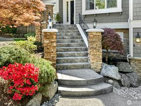 7003 117th Place NE, Kirkland WA 98033