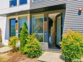 604 NW 77th Street D, Seattle WA 98117