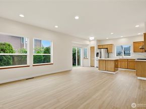 460 Ilwaco Avenue NE, Renton WA 98059