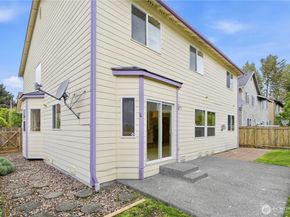 460 Ilwaco Avenue NE, Renton WA 98059