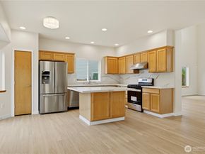 460 Ilwaco Avenue NE, Renton WA 98059