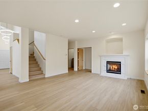 460 Ilwaco Avenue NE, Renton WA 98059