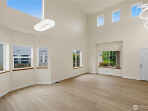 460 Ilwaco Avenue NE, Renton WA 98059