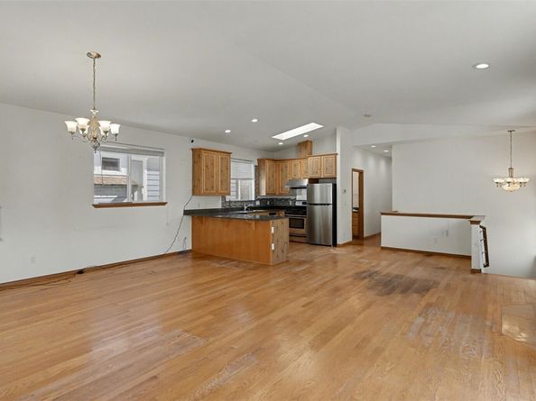 5316 31st Avenue S, Seattle WA 98108
