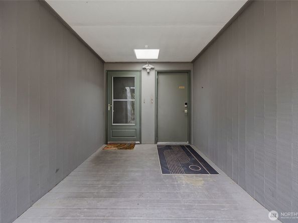 6356 138th Avenue NE 213, Redmond WA 98052