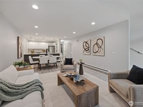 6356 138th Avenue NE 213, Redmond WA 98052