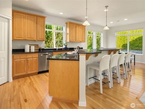 2496 33rd Avenue NE, Issaquah WA 98029