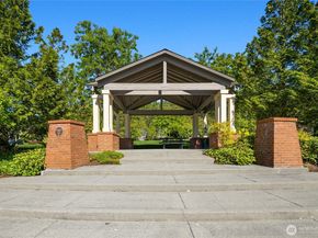2496 33rd Avenue NE, Issaquah WA 98029