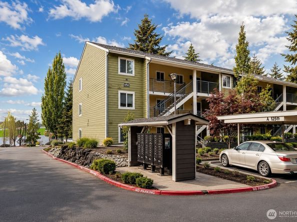 12511 SE 41st Place A301, Bellevue WA 98006