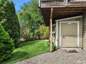 6308 110th Avenue NE, Kirkland WA 98033