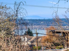 6308 110th Avenue NE, Kirkland WA 98033