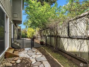 6308 110th Avenue NE, Kirkland WA 98033