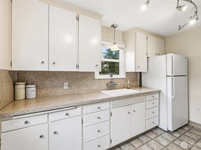 9417 44th Place NE, Seattle WA 98115