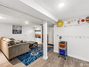9417 44th Place NE, Seattle WA 98115