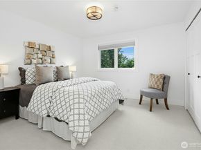 1310 121st Avenue SE, Bellevue WA 98005